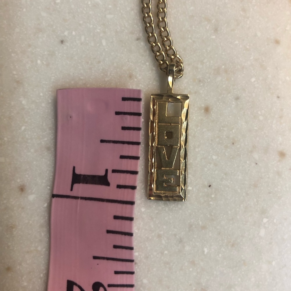 ♥️ 14k Gold chain and “LOVE” Charm .45 oz  ♥️ - Picture 6 of 9